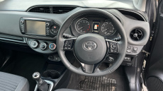 Toyota Yaris 1.5 VVT-i Icon Tech 5dr Petrol Hatchback